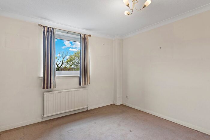 1 Bedroom Flat For Sale In Flat, Camphill Avenue, Shawlands, Glasgow, G41