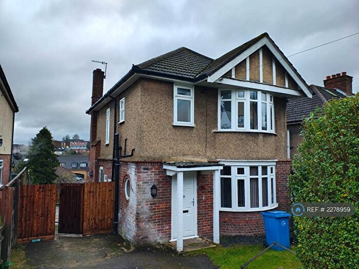 3 Bedroom Detached House To Rent In Whitelands Road, High Wycombe, HP12