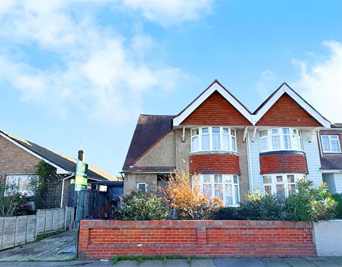3 Bedroom Semi-Detached House For Sale In Southlands Road, Bexhill-On-Sea, TN39