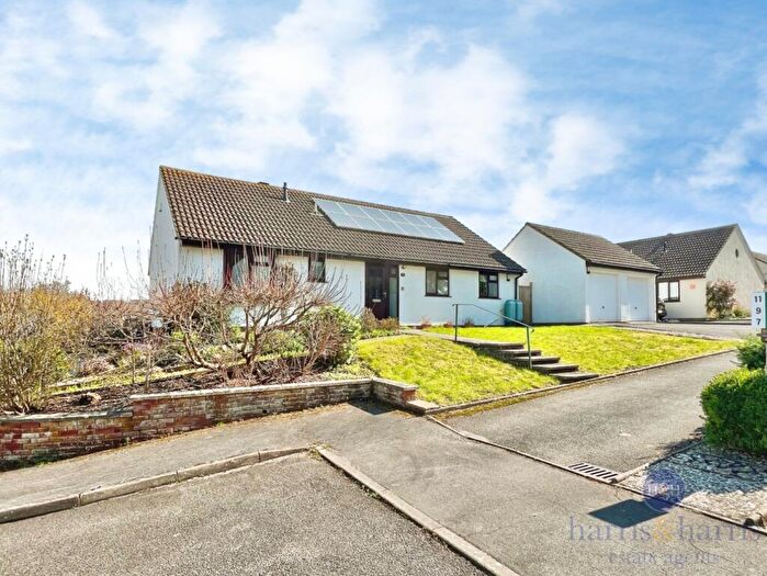 3 Bedroom Detached Bungalow For Sale In Millbrook Dale, Axminster, EX13