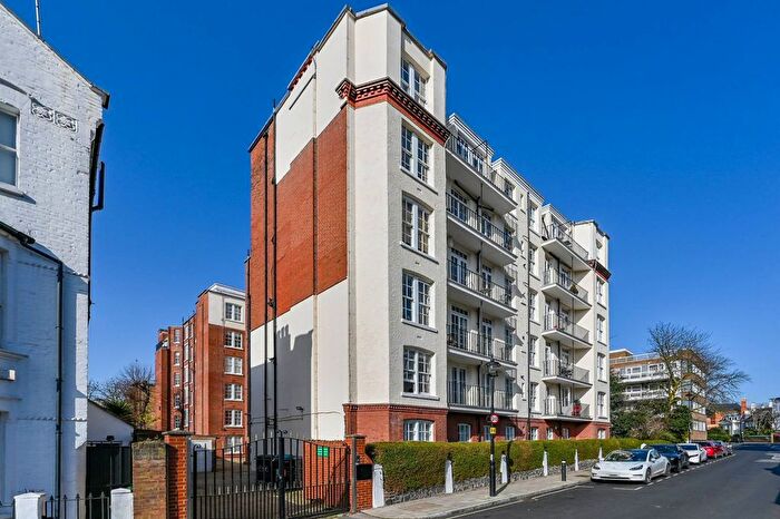 1 Bedroom Flat For Sale In Abbey Road, St John's Wood, London, NW8