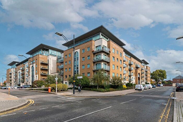 3 Bedroom Flat For Sale In Argyll Road, Woolwich, SE18
