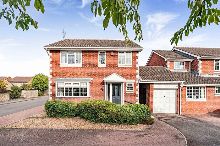 4 Bedroom Detached House For Sale In Delamere Drive, Swindon, SN3