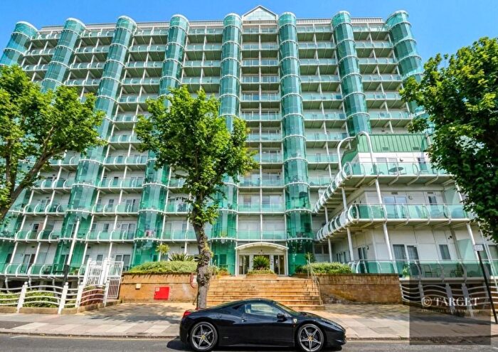 1 Bedroom Flat To Rent In Sydney Road, EN2