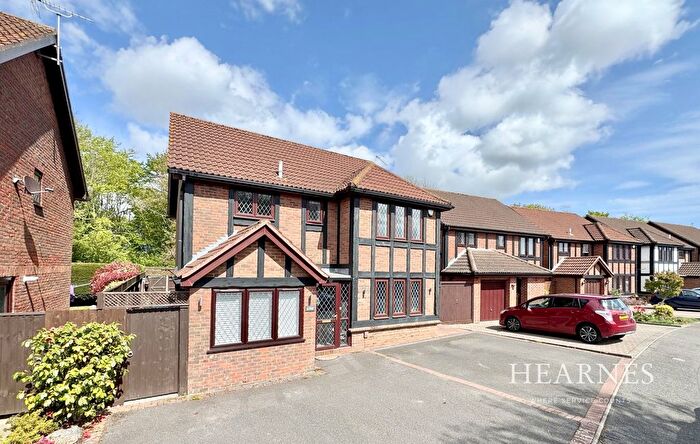 4 Bedroom Detached House For Sale In Sussex Close, Bournemouth, BH9