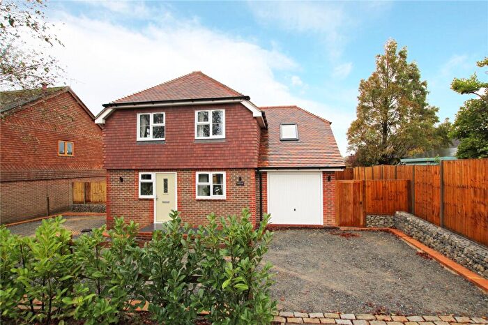 3 Bedroom Detached House To Rent In London Road, Ashington, West Sussex, RH20