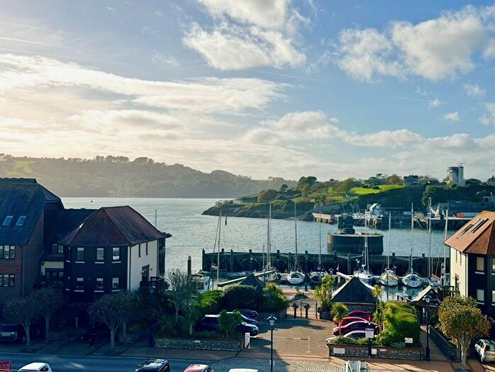 1 Bedroom Flat To Rent In Garden Crescent, West Hoe, Plymouth, PL1