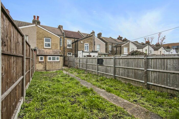 3 Bedroom Terraced House To Rent In Dundee Road, London, SE25