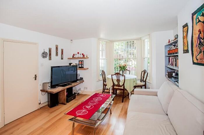 1 Bedroom Flat To Rent In Adelaide Grove, London, W12