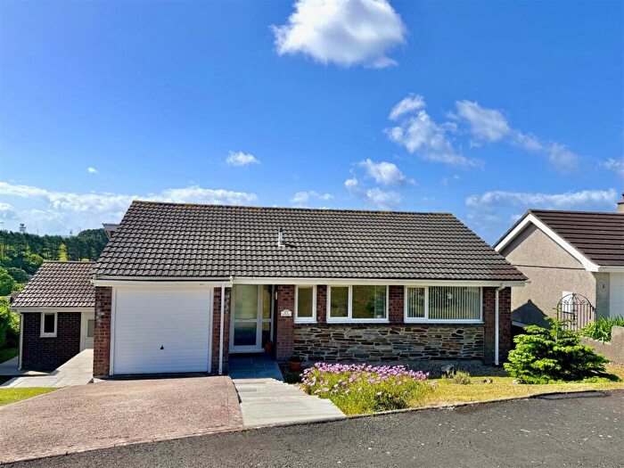 4 Bedroom Detached House For Sale In Heybrook Bay, Plymouth, PL9