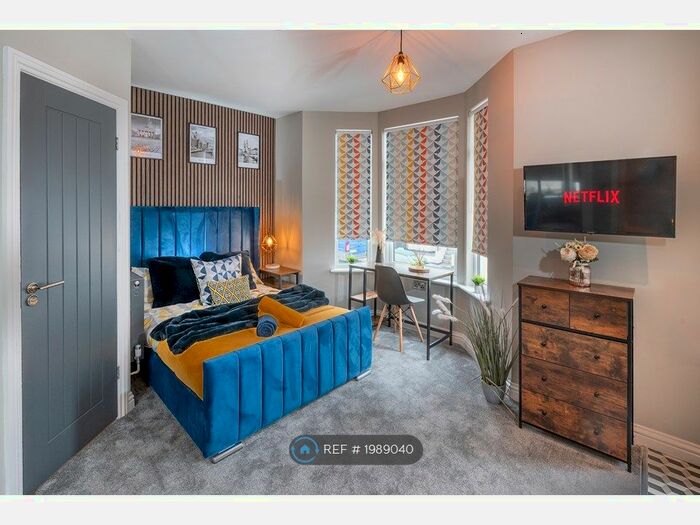 Studio To Rent In Eastcott Hill, Swindon, SN1