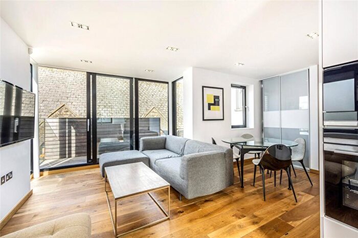 2 Bedroom Apartment To Rent In Gifford Street, N1