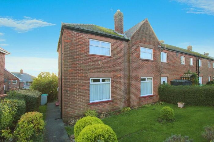 3 Bedroom Semi-Detached House To Rent In Alder Grove, Consett, Durham, DH8