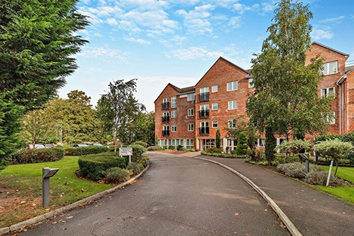 1 Bedroom Flat For Sale In Dutton Court, Station Approach, Off Station Road, Cheadle Hulme, SK8