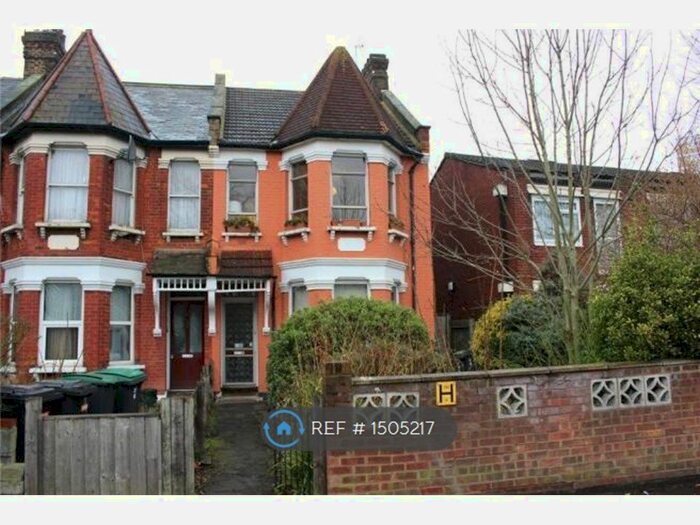 2 Bedroom Flat To Rent In Trinity Road, London, N22