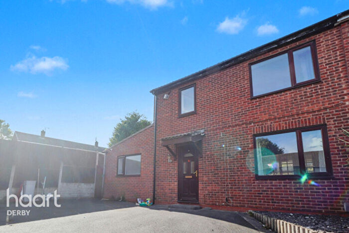 3 Bedroom Semi Detached House For Sale In Endsleigh Gardens, Derby, DE22