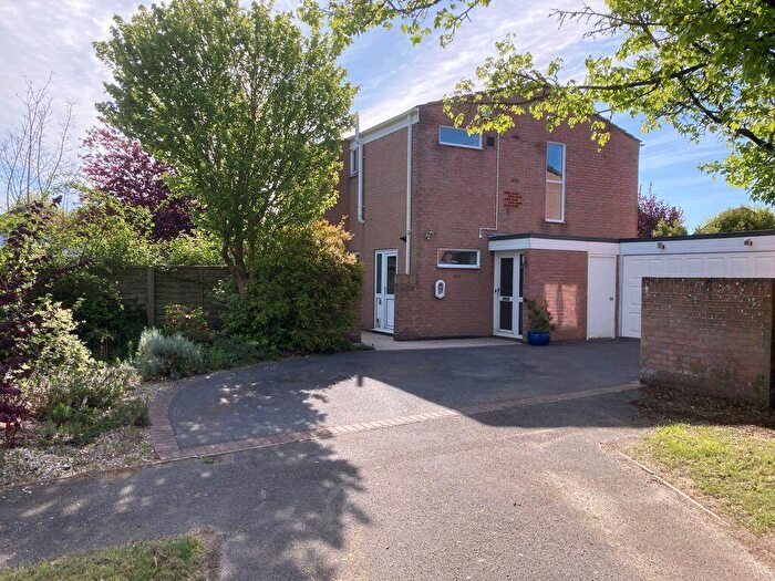4 Bedroom Detached House For Sale In Ovington Gardens, Boscombe East, BH7