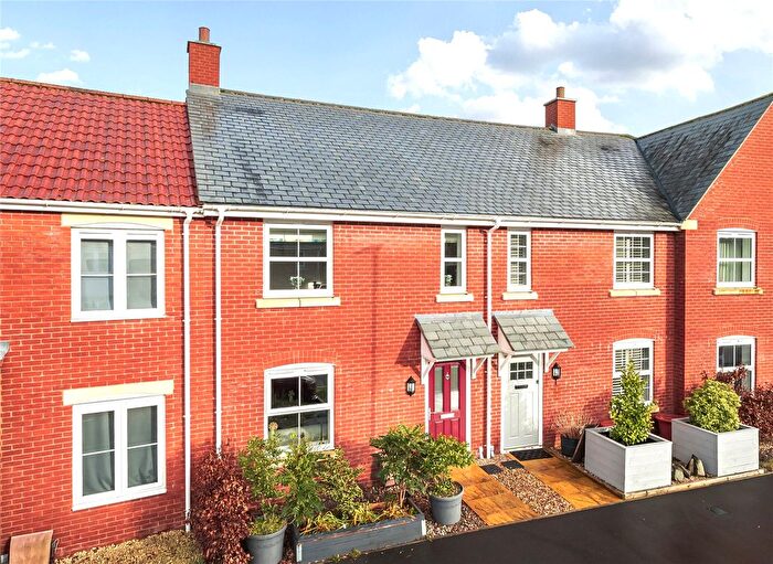 3 Bedroom Terraced House For Sale In Broad Street, Chard, Somerset, TA20