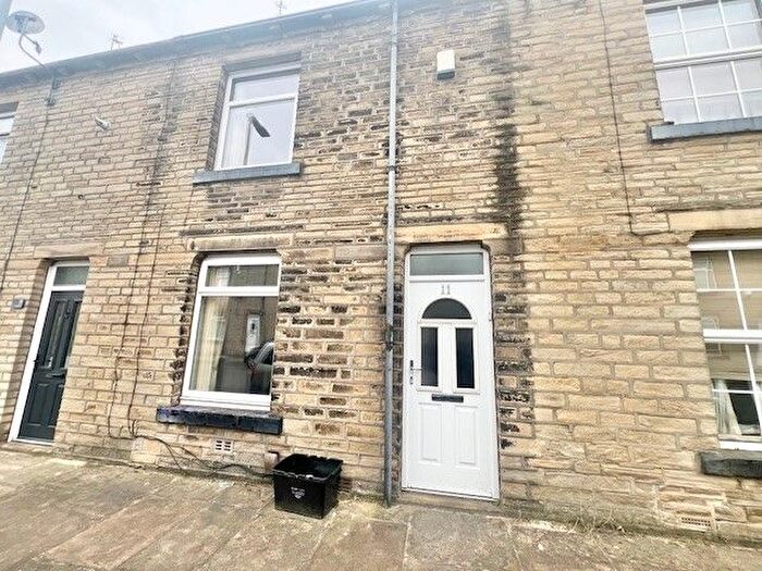 2 Bedroom Property To Rent In St. Pauls Road, Halifax, HX1