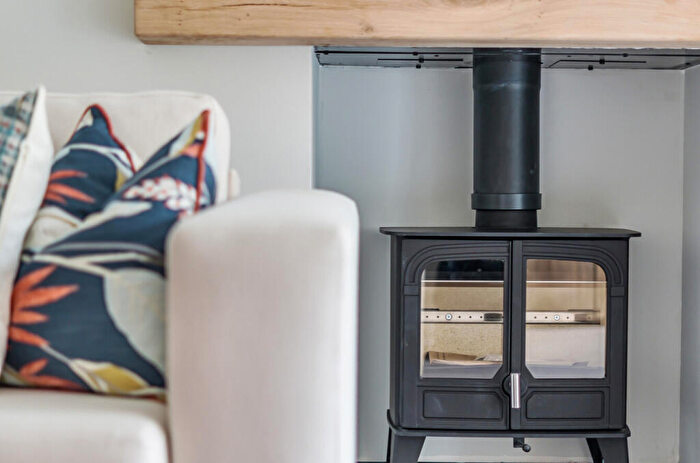 4 Bedroom Detached House For Sale In Hackney Way, Mortimer Common, Reading, Berkshire, RG7