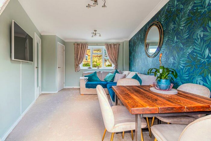 2 Bedroom End Of Terrace House For Sale In Shardlow Close, Haverhill, CB9