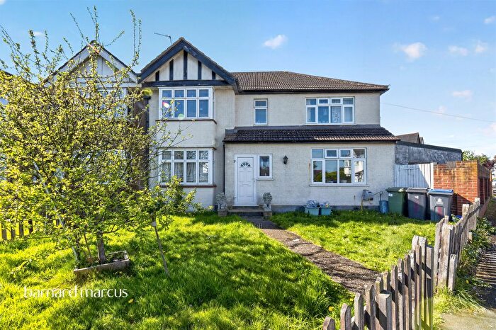 5 Bedroom Semi Detached House For Sale In Ruston Avenue, Surbiton, KT5