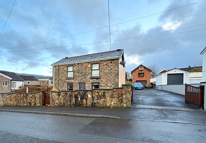 3 Bedroom Detached House For Sale In Hill Street, Aberaman, Aberdare, CF44
