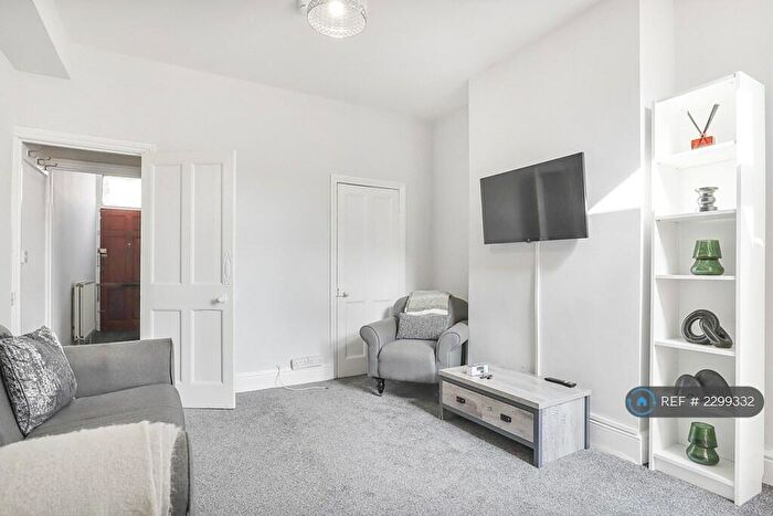 4 Bedroom Terraced House To Rent In Broomfield Road, Coventry, CV5