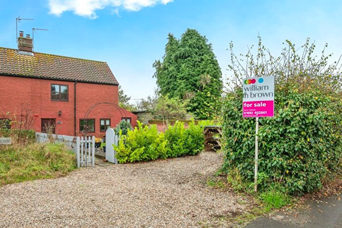 2 Bedroom Property For Sale In The Street, Brampton, Norwich, NR10