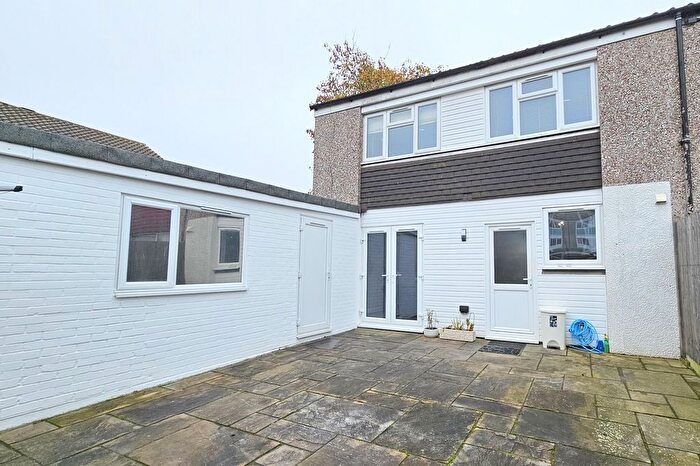 3 Bedroom Semi-Detached House To Rent In Thornton Place, Horley, Surrey., RH6