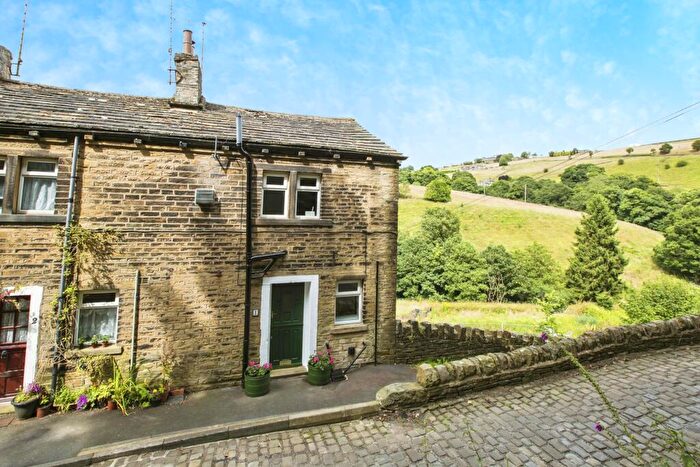 2 Bedroom End Of Terrace House For Sale In Jowler, Luddendenfoot, Halifax, West Yorkshire, HX2