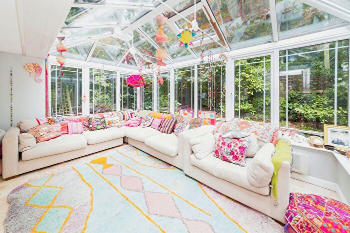 5 Bedroom Detached House For Sale In Snow Hill, Crawley Down, Crawley, RH10