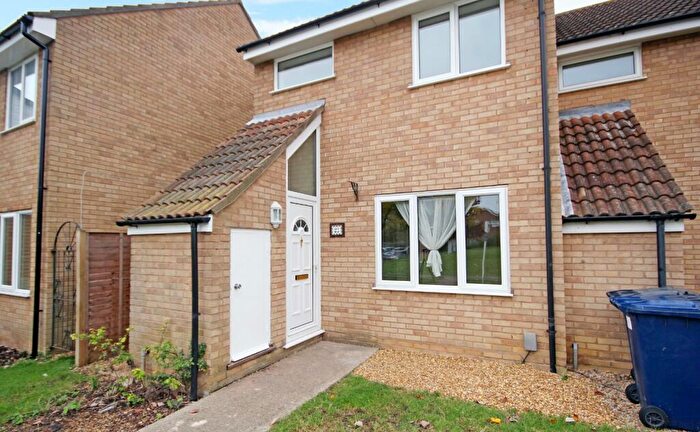 3 Bedroom End Of Terrace House To Rent In Orwell Close, St Ives, Cambs, PE27