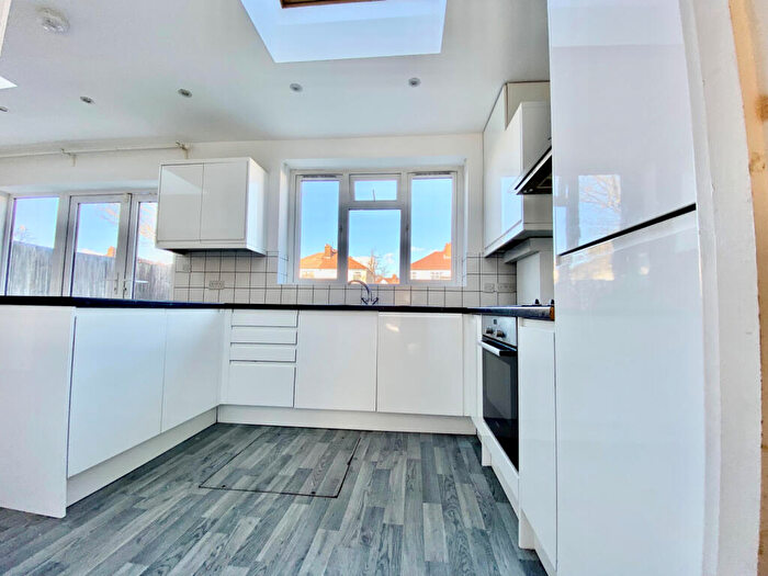 3 Bedroom Terraced House For Sale In Wykeham Road, HA3