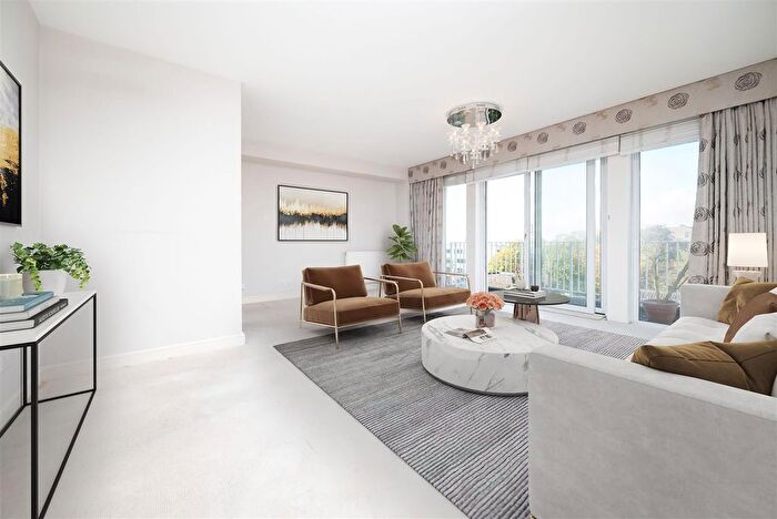 3 Bedroom Flat For Sale In Boundary Road, London, NW8