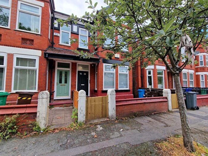 5 Bedroom Semi-Detached House To Rent In Slade Lane, Manchester, M19