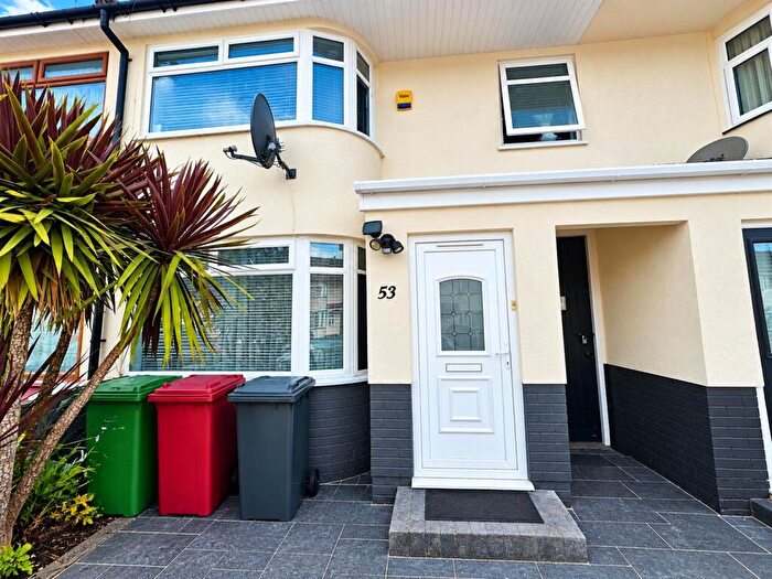4 Bedroom Terraced House For Sale In Lewins Way, Cippenham, Slough, SL1