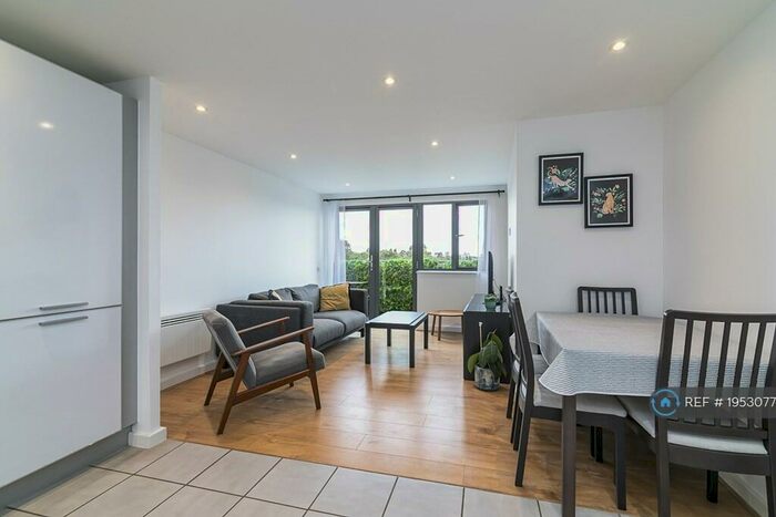 2 Bedroom Flat To Rent In Lapis Close, London, NW10