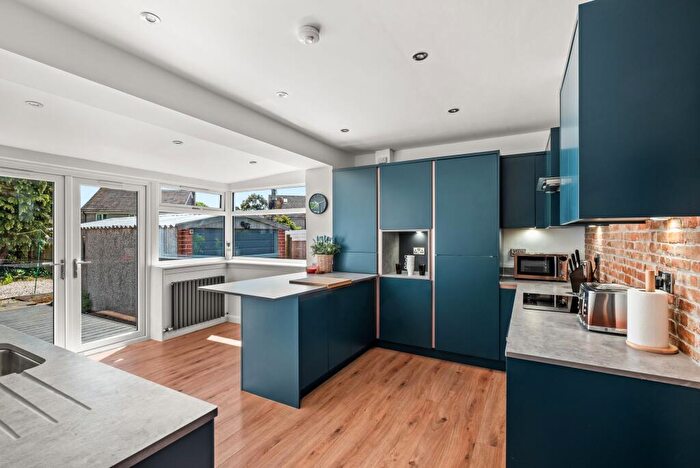 3 Bedroom Detached House For Sale In Ballinard Road, Broughty Ferry, DD5