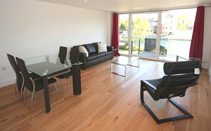 2 Bedroom Flat To Rent In Graham Street, Angel, N1