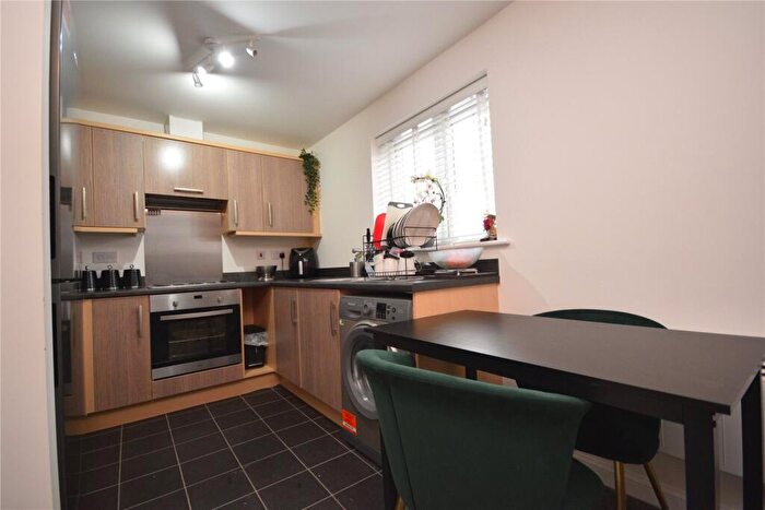 2 Bedroom Apartment To Rent In Boulevard Rise, Leeds, West Yorkshire, LS10
