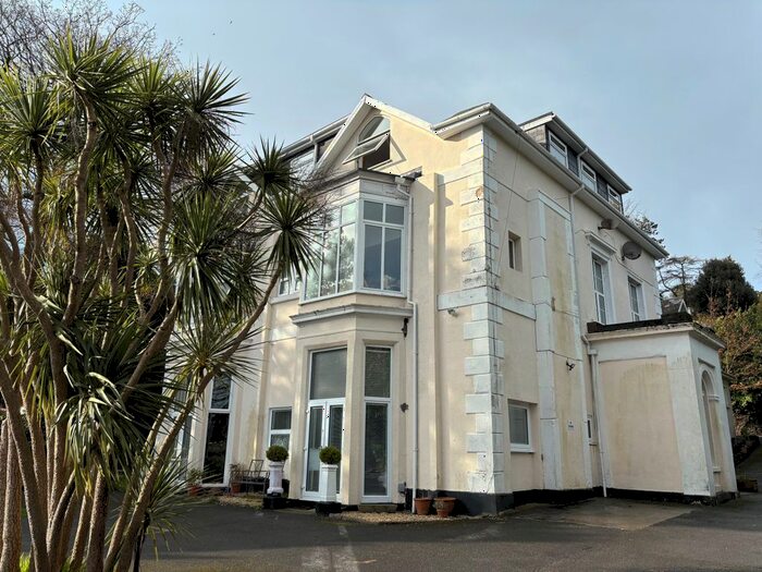 1 Bedroom Flat To Rent In Middle Warberry Road, Torquay, TQ1