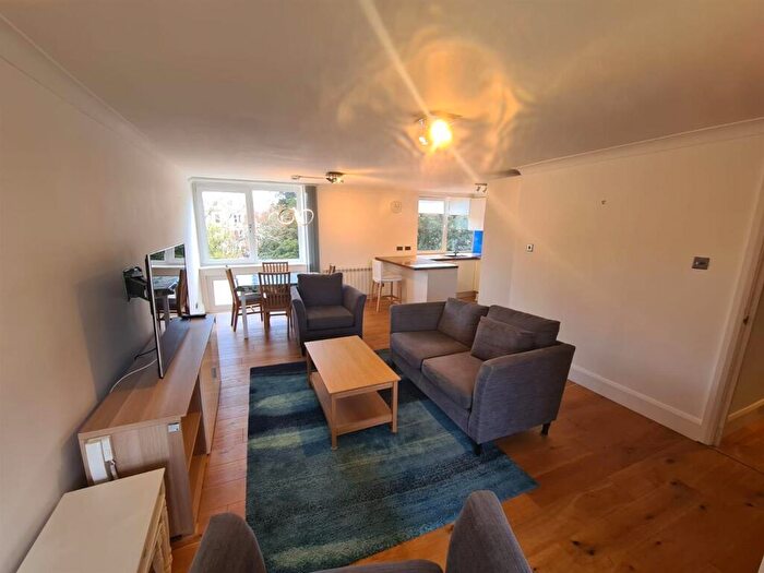 2 Bedroom Flat To Rent In Durdham Park, Bristol, BS6
