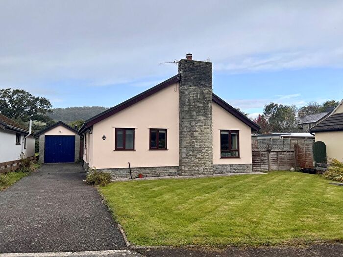 3 Bedroom Detached Bungalow For Sale In Brodulais, Llanwrda, Carmarthenshire., SA19