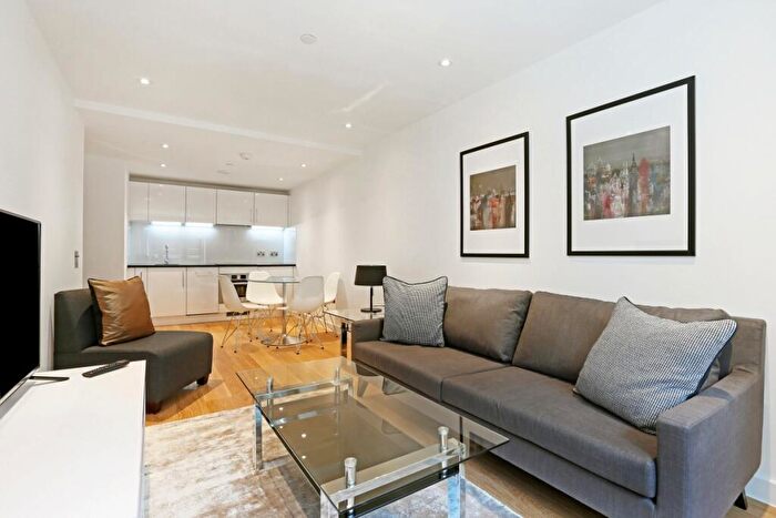2 Bedroom Apartment To Rent In Fetter Lane London, EC4A