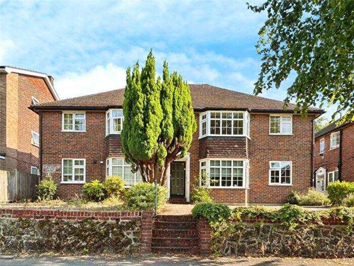 2 Bedroom Flat For Sale In Cavendish Road, Sutton, SM2