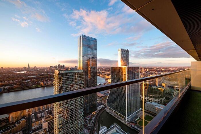 1 Bedroom Flat To Rent In The Wardian, Canary Wharf, E14