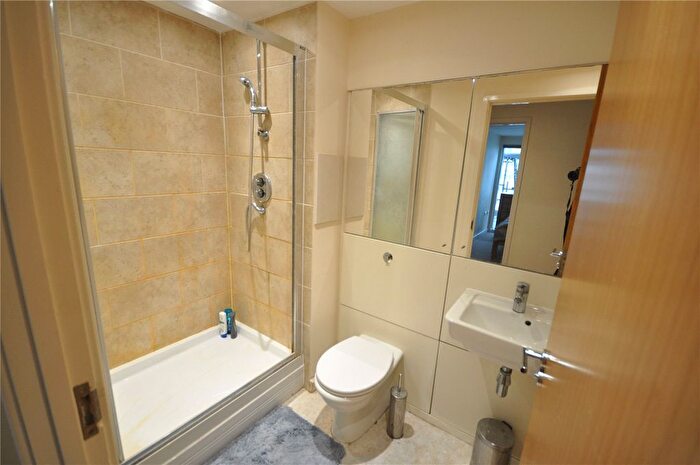 2 Bedroom Flat To Rent In Beckhampton Street, Swindon, SN1