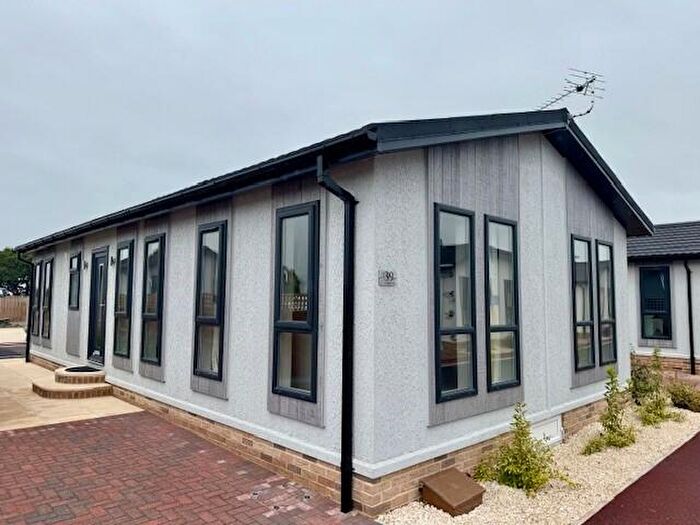 2 Bedroom Detached Bungalow For Sale In Omar Avenue, Clacton-On-Sea, Essex, CO16