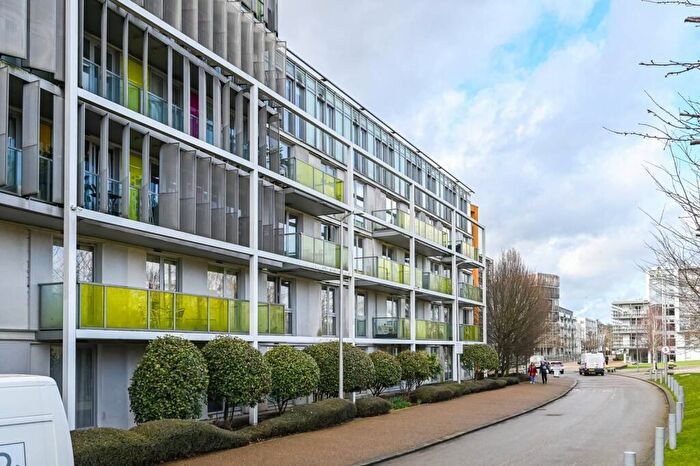 1 Bedroom Flat To Rent In Amazon Apartments, New River Avenue, London, , Hornsey, London, N8